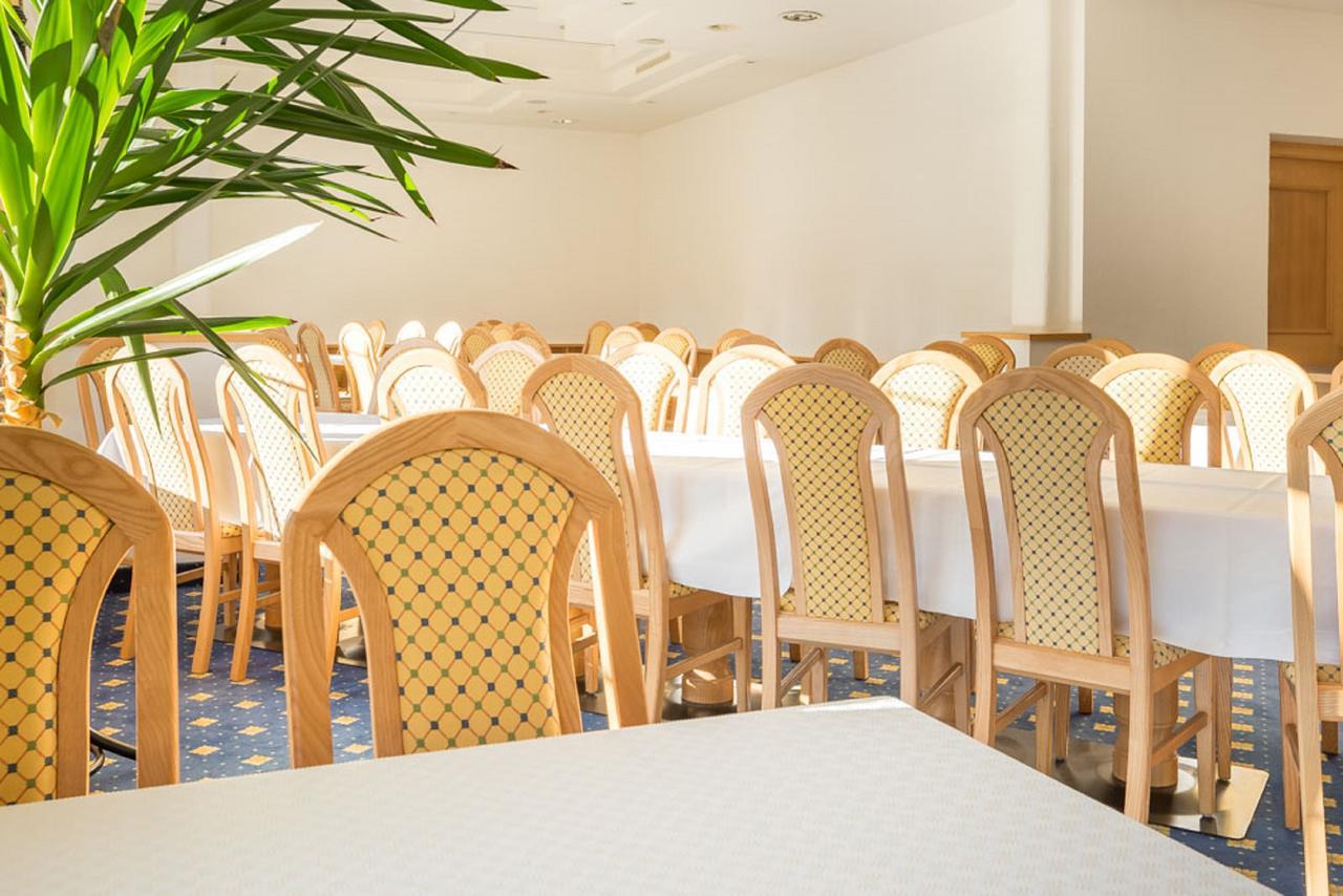 Sterzinger Posthotel นาซเซอฮัท ภายนอก รูปภาพ